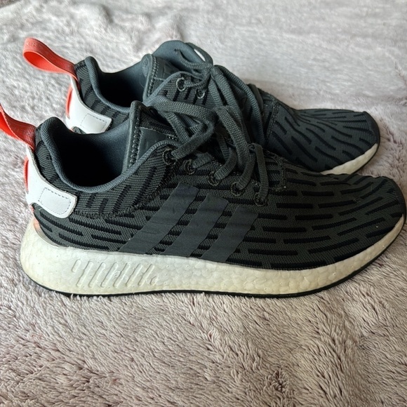 Women’s Adidas NMD R2 Utility in Ivy - Picture 3 of 7